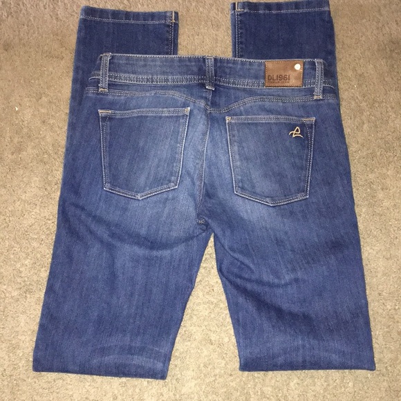 DL 1961 Grace High Rise Straight Mosh Jeans - Picture 5 of 5
